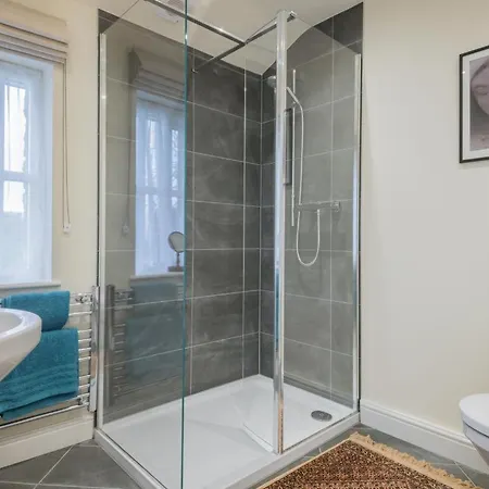 3 Bed In Sz190 Holiday home
